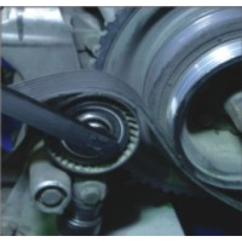 Приспособление для натяжения ролика поликлинового ремня