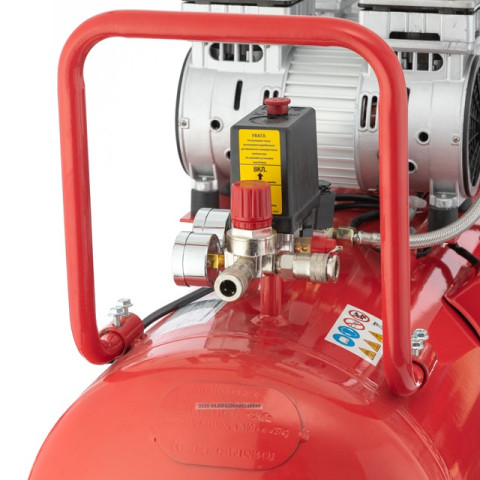 Компрессор 100л, 3х0.75кВт, 220В, 8атм, 415 л/мин, малошумный, безмасляный, 6 цилиндров INTERTOOL PT-0024