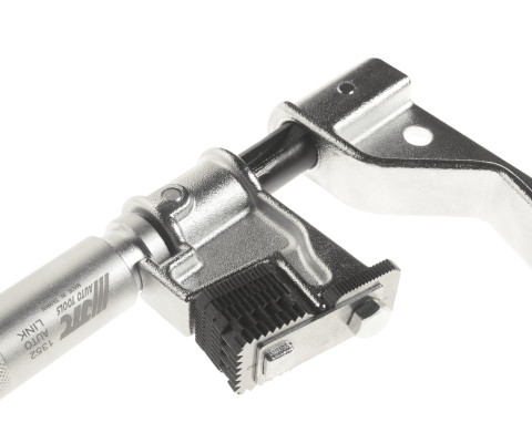 Плашка для внешней резьбы универсальная