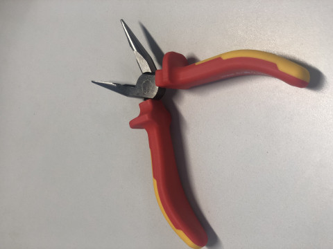 Плоскогубцы диэлектрические удлиненные 6" 1000V VDE TOPTUL DGCB2206