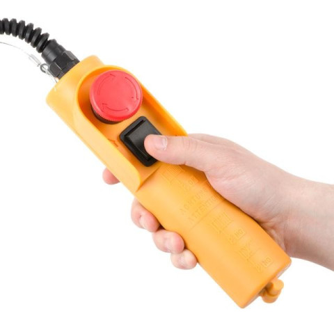 Лебедка электрическая 220/230В, 500Вт, 125/250 кг, трос 3.0мм*12м INTERTOOL GT1481