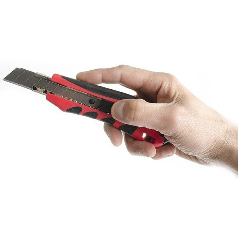 Нож с отломным лезвием INTERTOOL HT-0506