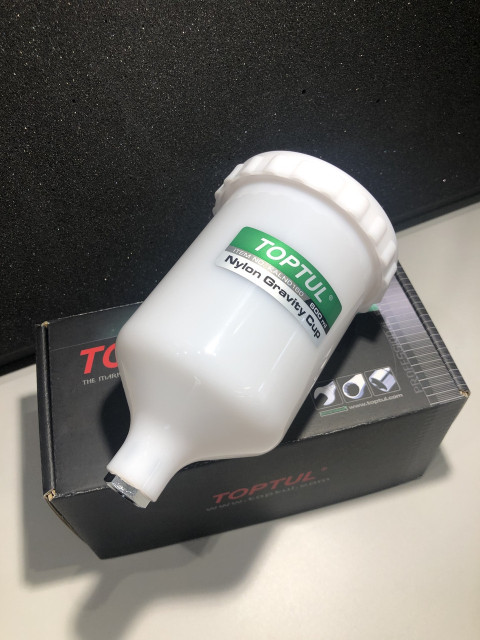 Бачок для краскопульта пластиковый 600 мл (внутренняя резьба M16*1.5) TOPTUL KALN0160