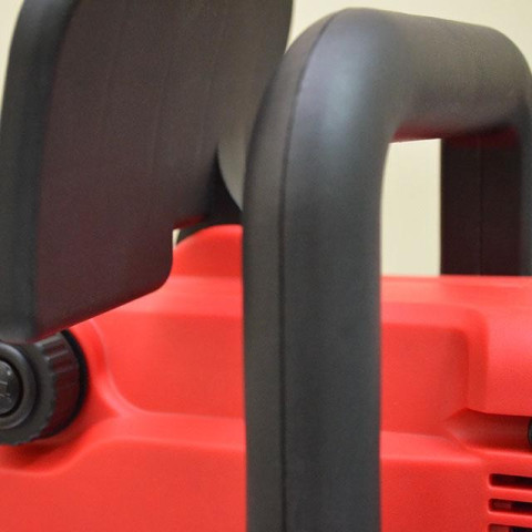 Пила цепная 2400 Вт, 800 м/мин, шина 40 cм, 230 В, прямой двигатель INTERTOOL DT-2204