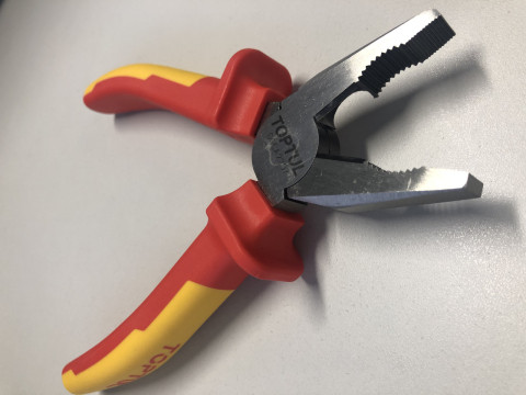 Пассатижи электрика 7" 1000V VDE TOPTUL DGCA2207