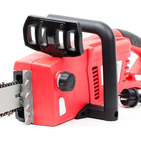 Пила цепная 2600 Вт, 840 м/мин, шина 405 мм, 230 В, прямой двигатель INTERTOOL DT-2205