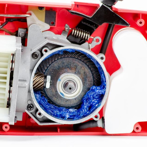 Пила цепная 2600 Вт, 840 м/мин, шина 405 мм, 230 В, прямой двигатель INTERTOOL DT-2205