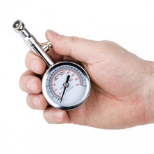 Измеритель давления в шинах стрелочный, металлический корпус, клапан сброса давления INTERTOOL AT-1004