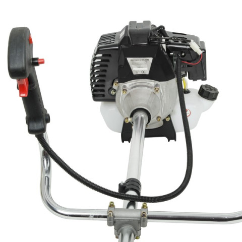 Мотокоса 1.5 кВт/2 л.с., 43 см³, катушка, 3-х лопастной нож, плечевой ремень. INTERTOOL DT-2231