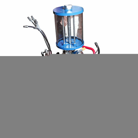 Устройство для откачки тех. жидкостей с мерной емкостью