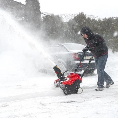 Снегоуборщик бензиновый, 4-х тактный INTERTOOL SN-4000