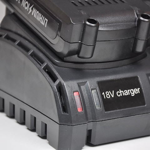 Шуруповерт аккумуляторный INTERTOOL WT-0318