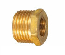 Фитинг латунный (внешняя резьба - внутренняя резьба) 1/2" (m) x 1/4" (f) (код MF P-46)