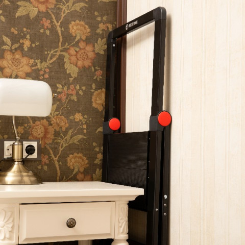 Стремянка алюминиевая "Black Slim", 2 ступени, высота верхней ступени 456мм, 150 кг, STORM INTERTOOL LT-5002